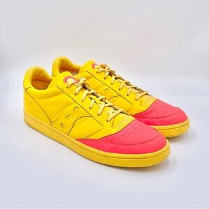 Saucony Jazz Court 2.0 BCH (Boston
Children's Hospital) Joke Book Shoe Men’s 14